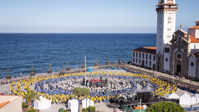 Cubaneando por Candelaria logra el Récord Guinness Mundial en Rueda de Casino