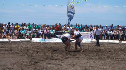 La Palma acoge la Luchada Institucional del Día de Canarias