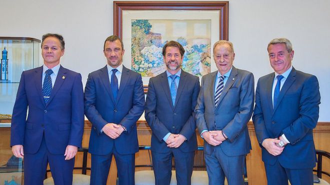 El Cabildo entrega la Medalla de Oro al Grupo CIO y a la Sociedad Agraria de Trasformación FAST