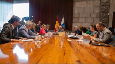 Canarias hace una primera reducción de 140 millones del presupuesto de 2019 para no incurrir en déficit