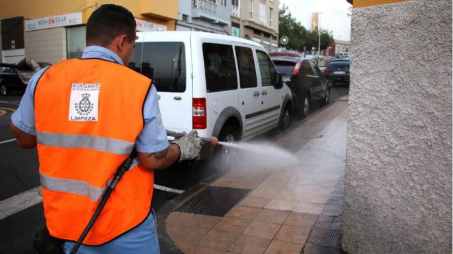 El Ayuntamiento firma el nuevo contrato de limpieza de la ciudad