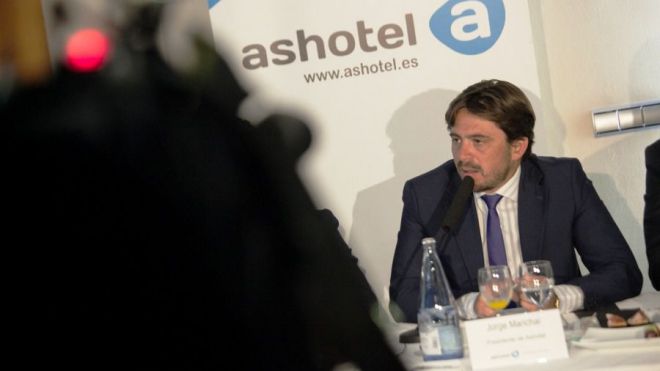 'Ashotel ya advirtió de que los precios aéreos subirían si no se controlaban al aplicarse el 75% de residente”