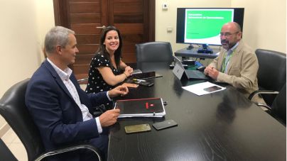 Yaiza Castilla aborda con AENA estrategias y planes para incentivar la conectividad aérea con Canarias
