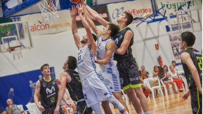 El RC Náutico cede en su estreno liguero ante Movistar Estudiantes