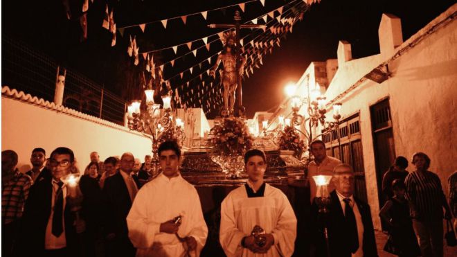 Arona celebra la misa solemne en honor al Santísimo Cristo de la Salud y Nuestra Señora del Rosario
