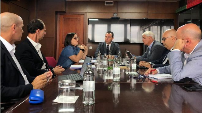 La Consejería de Obras Públicas garantiza a partir de noviembre el servicio marítimo entre El Hierro y Tenerife
