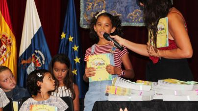 Yaiza publica un nuevo libro escrito e ilustrado por niñ@s del municipio