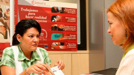 La confianza empresarial en Canarias cae