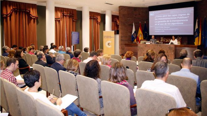 Javier Amorós: “La transparencia es una herramienta disuasoria muy eficaz contra la corrupción”