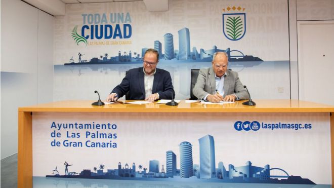 Cabildo y Guaguas Municipales facilitan la movilidad gratuita de estudiantes gomeros en la capital grancanaria