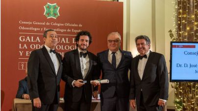 José Manuel Navarro Martínez, nombrado Consejero de Honor del Consejo General de Dentistas de España