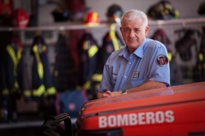 Bomberos de Tenerife homenajea a su oficial jefe, Salvador Reyes
