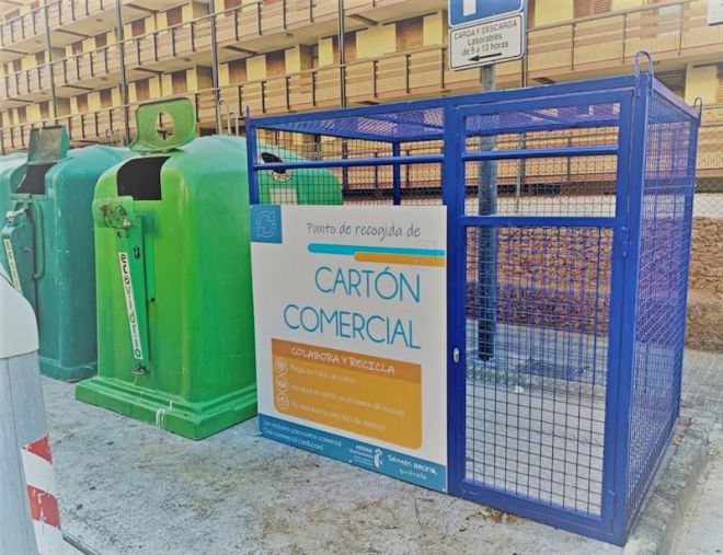 Arona, municipio pionero en Tenerife en instalar jaulas para la recogida de cartón comercial de primera calidad