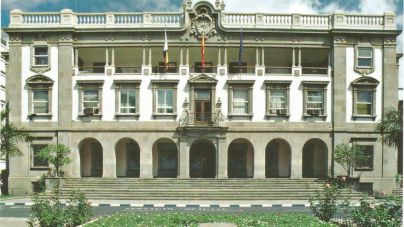 Puertos de Tenerife invierte más de un millón de euros en la limpieza de acarreos en barrancos de la capital