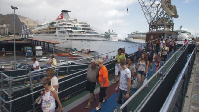 Santa Cruz de Tenerife recibirá casi 70.000 cruceristas en febrero, con un gasto de 2,5 millones