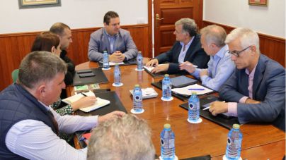 Arona y Puertos crean la primera comisión conjunta para coordinar la actividad del muelle de Los Cristianos