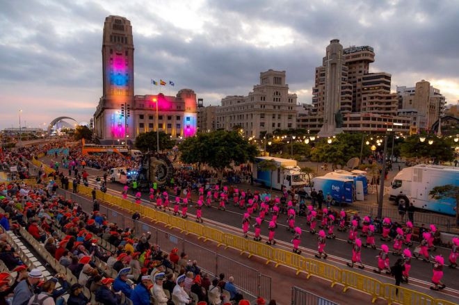El Coso Apoteosis pondrá ritmo y color en el ecuador del Carnaval
