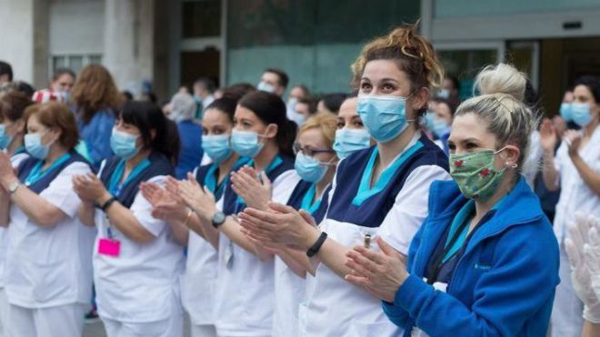 Las agencias de viajes promueven un 'imserso' para sanitarios que active el sector turístico