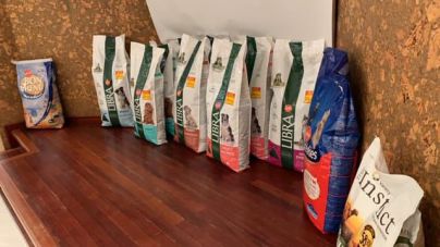 Telde recibe una donación de 300 kilos de pienso de la Fundación Affinity para los animales de las familias más vulnerables
