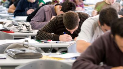 Los alumnos de 4º de la ESO y 2º de Bachillerato podrán volver a las aulas el 3 de junio