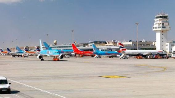 Canarias tramitará en Bruselas un plan de incentivos urgente para la recuperación de rutas aéreas