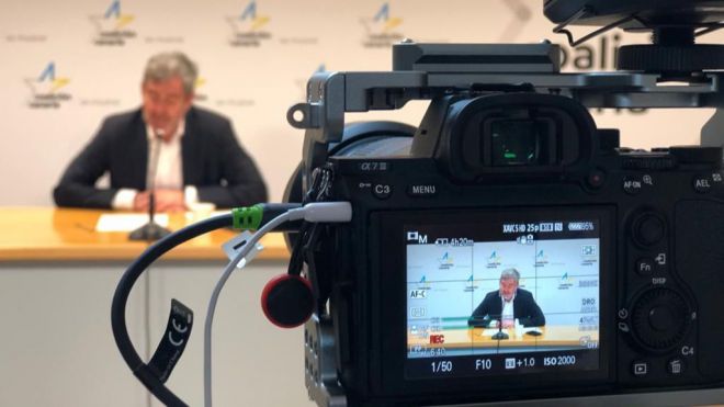 Clavijo critica a AENA por no cumplir los “protocolos sanitarios” y exige una actuación urgente en los aeropuertos