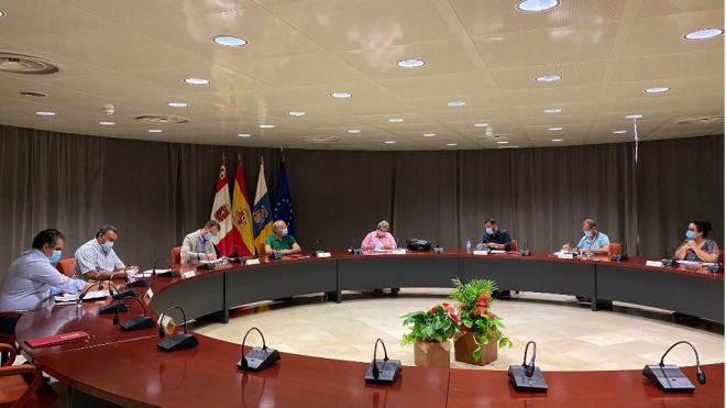 El Cabildo transferirá a los ayuntamientos un millón de euros para obras y servicios
