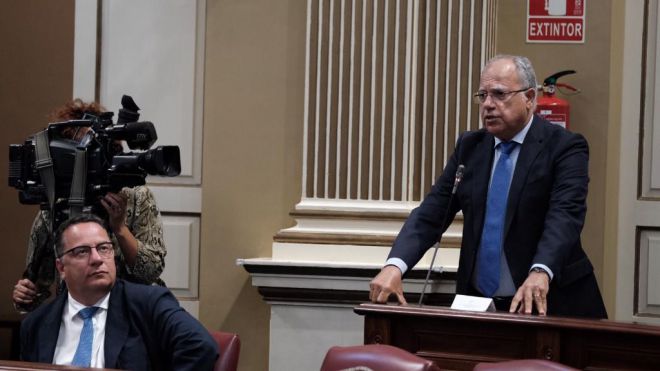 Curbelo pide que las transferencias del Fdcan lleguen en tiempo y forma a los ayuntamientos