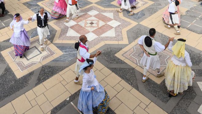 La música y los bailes folclóricos regresan al Pueblo Canario