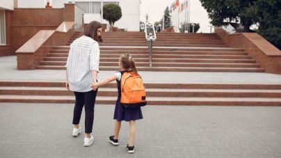 El Gobierno insta a los centros privados a no iniciar el curso antes del 15 de septiembre