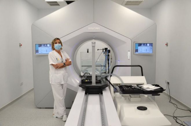 El Hospital Dr. Negrín realiza los trabajos de calibración para la puesta en marcha del sexto acelerador