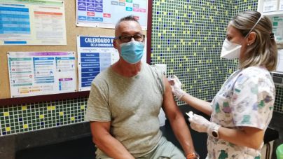 Los centros de salud vacunan a 223.575 personas en el primer mes de la campaña de la gripe