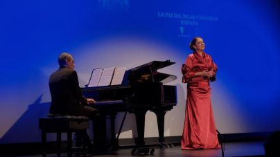 La hija de Montserrat Caballé presenta en La Palma el trabajo inédito de la soprano internacional