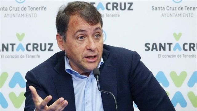 El alcalde pide al presidente del Gobierno medidas de rescate para el sector de la restauración de la Isla