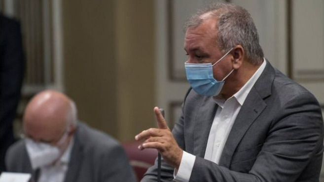 Luis Campos dice que la decisión de Domínguez es un acto “unilateral” al margen de NC