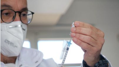 Sanidad notifica 330 casos de COVID-19 en las últimas 24 horas