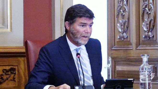 “El virus nos ha dejado sin Carnaval, pero el gobierno nos deja sin ingresos”