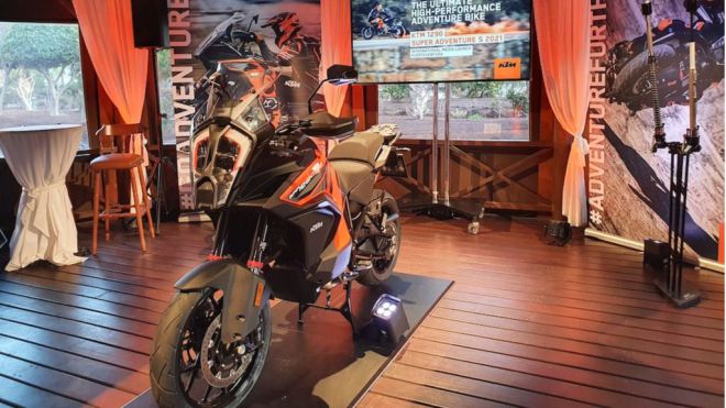 KTM Sportmotorcycle AG presenta en el hotel Sheraton Fuerteventura su nueva moto KTM1290