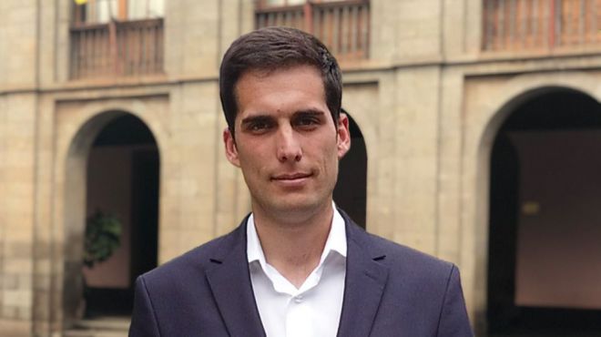 Molina: “Es preocupante que Santiago Pérez esté dispuesto a compaginar el cargo de concejal de Urbanismo con el de senador”
