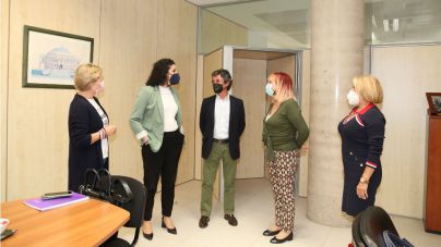 La Asociación Española Contra el Cáncer visita las dependencias municipales de Salud