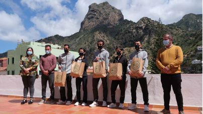Vallehermoso da la bienvenida al equipo Salomon para 2021