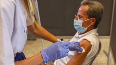Canarias administra 313.951 dosis de vacunas contra la COVID-19