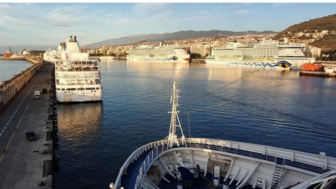El puerto de Tenerife, base para los cruceros de lujo por Canarias