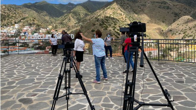 Vallehermoso homenajea a sus poetas populares