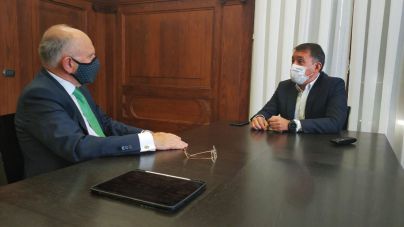 Santa Cruz expone a Binter la preocupación por la pérdida de conectividad aérea de Tenerife