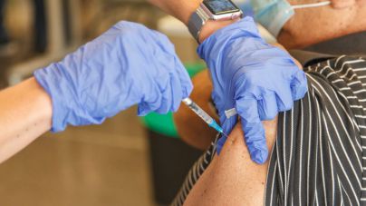 Canarias: 165.408 personas vacunadas con la pauta completa