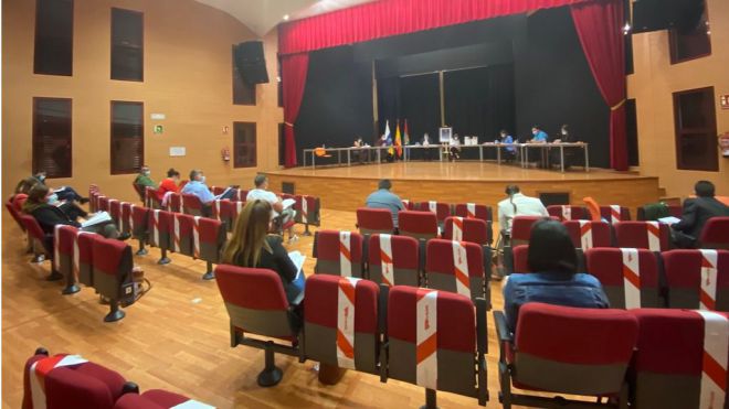 El Pleno de Arona paraliza las obras y afronta indemnizaciones millonaria
