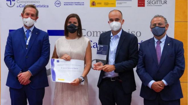 Santa Cruz recibe el premio como mejor gestor SICTED de la Secretaría de Turismo