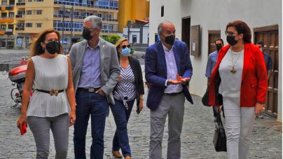 Rosa Dávila denuncia el abandono que el Gobierno tiene hacia el Puerto de la Cruz ante la parálisis turística que padece la ciudad