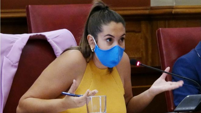 Santa Cruz dice que con quien tiene que disculparse el Cabildo es con los afectados por los bonos del transporte